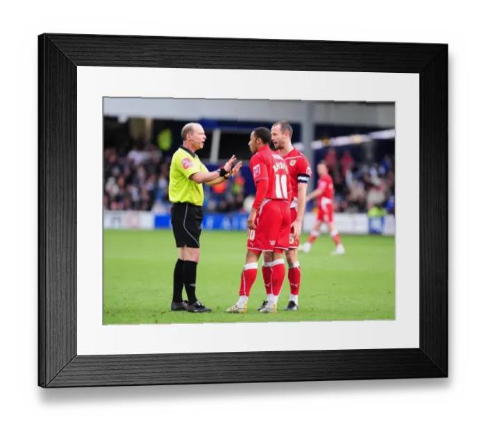 Framed Print : Battle of the West Country: QPR vs. Bristol City - Season 09-10 Framed Print : Battle of the West Country: QPR vs. Bristol City - Season 09-10