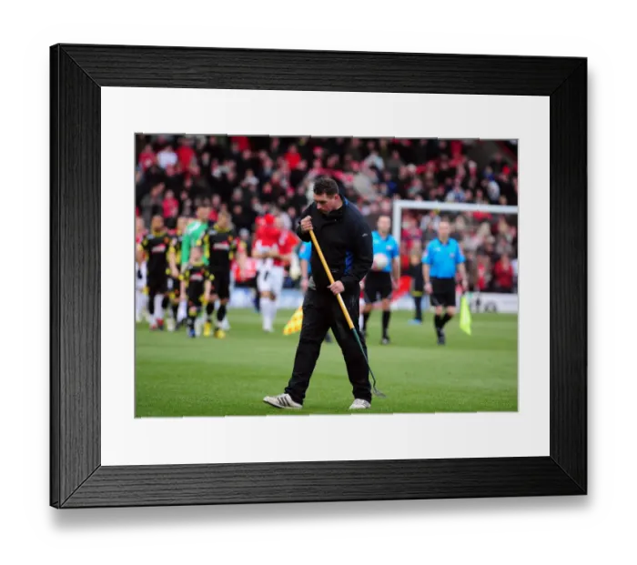 Framed Print : Bristol City v Watford