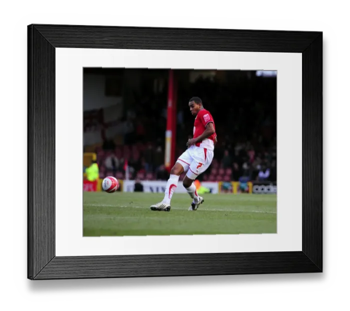 Framed Print : Bristol City vs. Watford: Season 09-10 Football Showdown