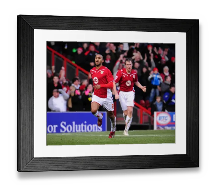 Framed Print : Bristol City vs. Watford: A Showdown from the 09-10 Season Framed Print : Bristol City vs. Watford: A Showdown from the 09-10 Season