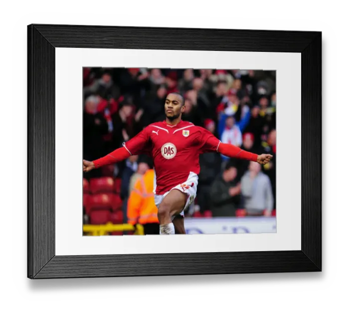 Framed Print : Bristol City vs. Watford: A Football Rivalry - Season 09-10 Framed Print : Bristol City vs. Watford: A Football Rivalry - Season 09-10