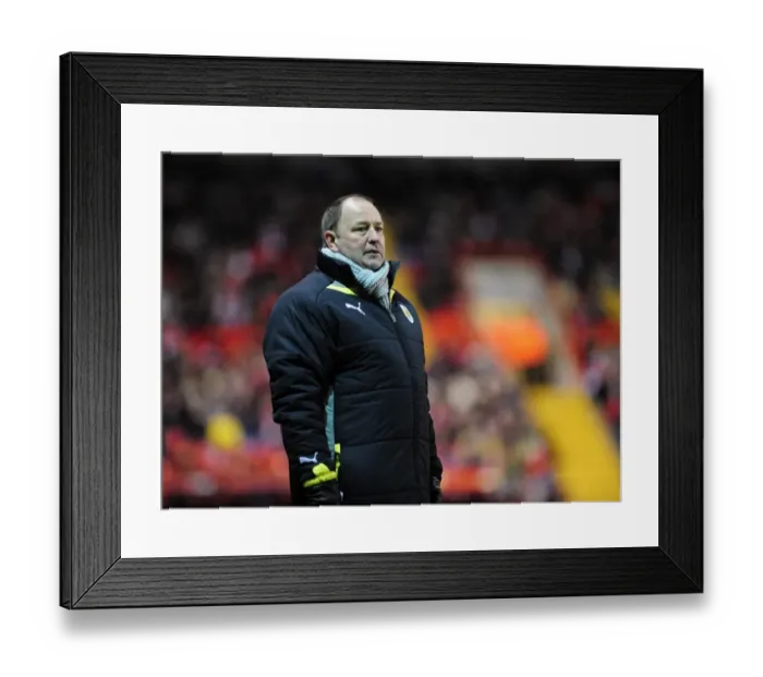Framed Print : Bristol City vs. Watford: A Football Rivalry - Season 09-10 Framed Print : Bristol City vs. Watford: A Football Rivalry - Season 09-10