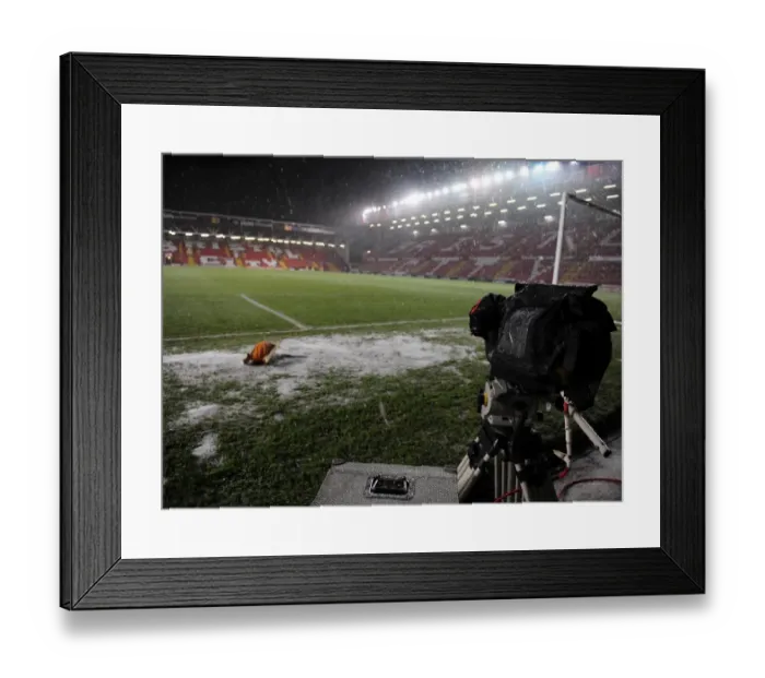 Framed Print : Bristol City vs. Cardiff City: FA Cup Clash - Season 09-10 Framed Print : Bristol City vs. Cardiff City: FA Cup Clash - Season 09-10