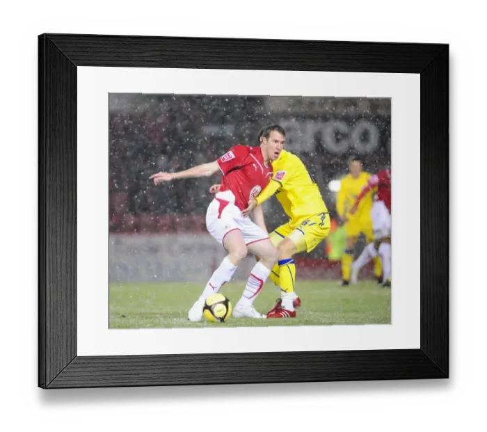 Framed Print : Bristol City vs Cardiff City: FA Cup Clash - Season 09-10 Framed Print : Bristol City vs Cardiff City: FA Cup Clash - Season 09-10