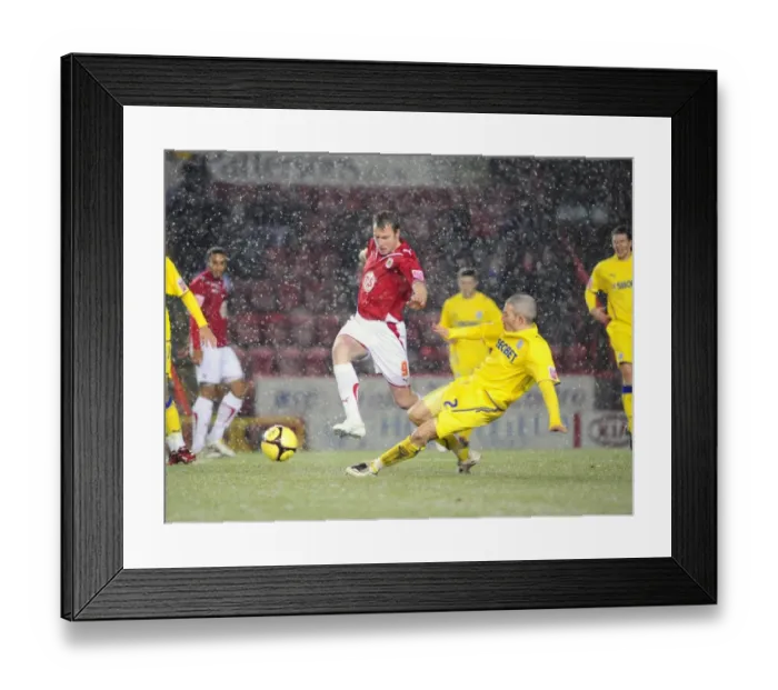Framed Print : Bristol City vs Cardiff City: FA Cup Clash - Season 09-10