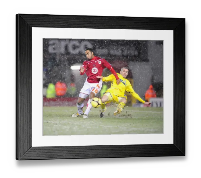 Framed Print : Bristol City vs Cardiff City: FA Cup Showdown - Season 09-10 Framed Print : Bristol City vs Cardiff City: FA Cup Showdown - Season 09-10