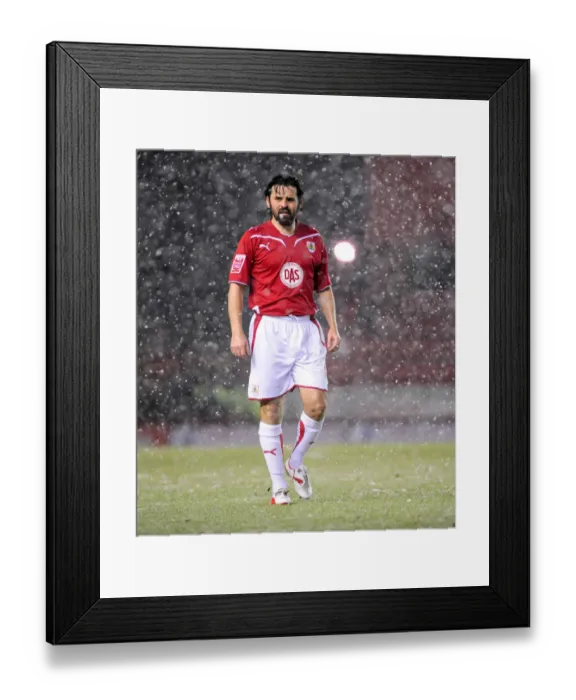 Framed Print : Bristol City vs Cardiff City: FA Cup Clash - Season 09-10 Framed Print : Bristol City vs Cardiff City: FA Cup Clash - Season 09-10