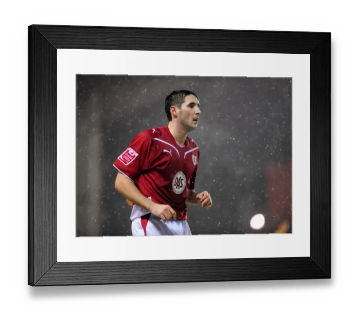 Framed Print : Bristol City vs Cardiff City: FA Cup Clash - Season 09-10 Framed Print : Bristol City vs Cardiff City: FA Cup Clash - Season 09-10