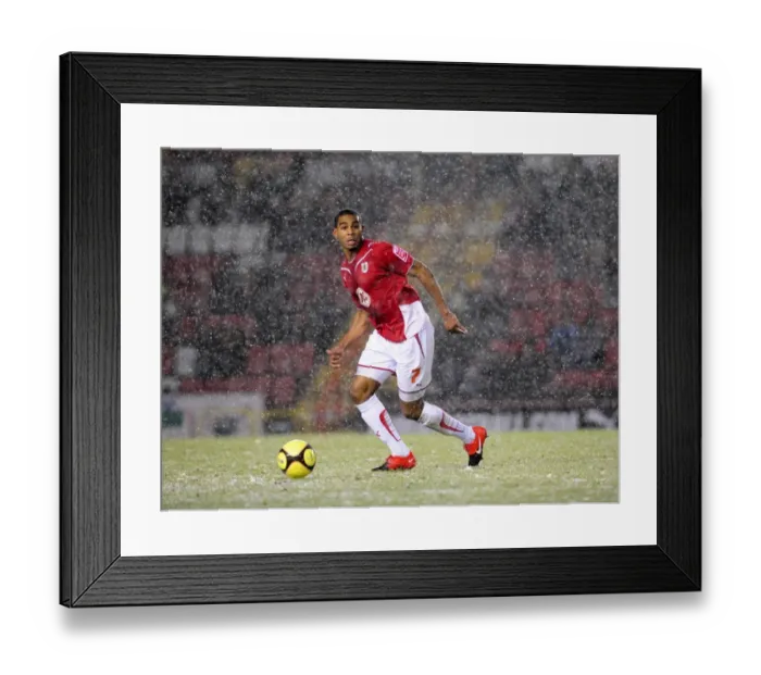 Framed Print : Bristol City vs Cardiff City: FA Cup Clash - Season 09-10 Framed Print : Bristol City vs Cardiff City: FA Cup Clash - Season 09-10