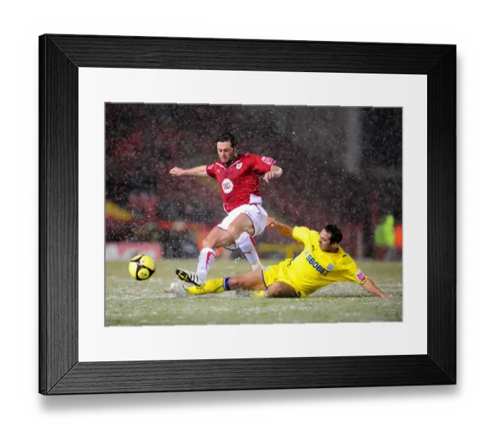 Framed Print : Bristol City vs Cardiff City: FA Cup Clash - Season 09-10 Framed Print : Bristol City vs Cardiff City: FA Cup Clash - Season 09-10