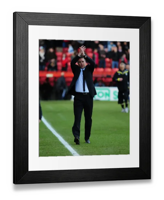 Framed Print : Bristol City vs Preston North End: A Football Rivalry Unfolds - 09-10 Season Showdown Framed Print : Bristol City vs Preston North End: A Football Rivalry Unfolds - 09-10 Season Showdown