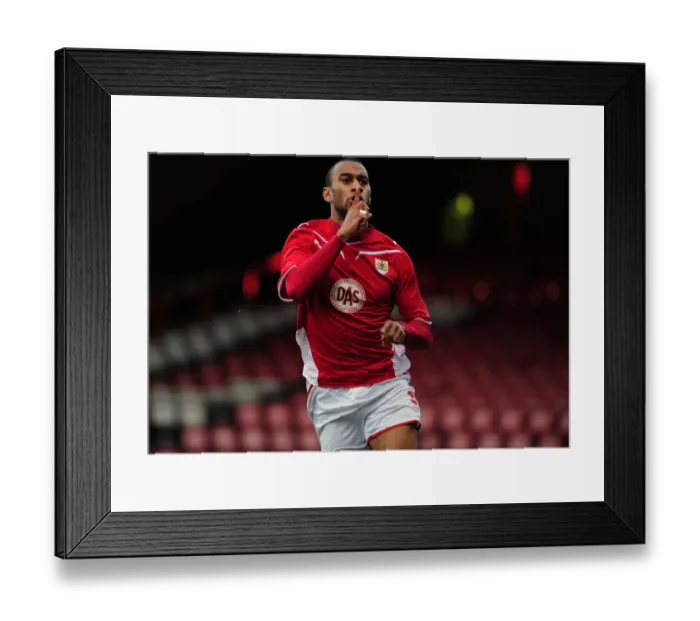 Framed Print : Bristol City vs Preston North End: A Football Rivalry Unfolds - Season 09-10 Showdown