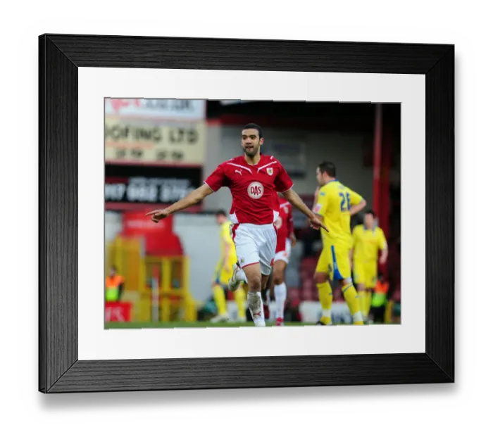 Framed Print : Bristol City vs Preston North End: A Football Rivalry - Season 09-10 Framed Print : Bristol City vs Preston North End: A Football Rivalry - Season 09-10