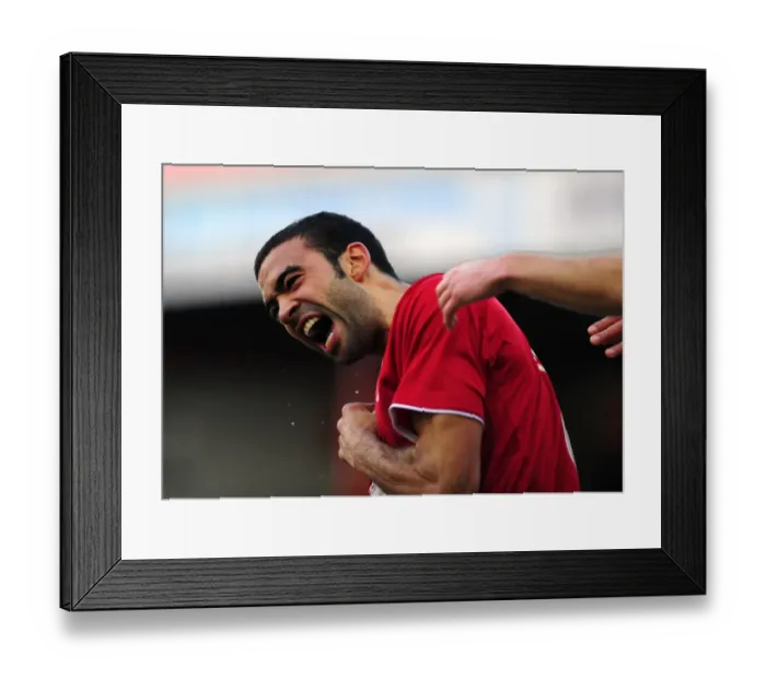 Framed Print : Football Clash: Bristol City vs Preston North End - Season 09-10 Framed Print : Football Clash: Bristol City vs Preston North End - Season 09-10