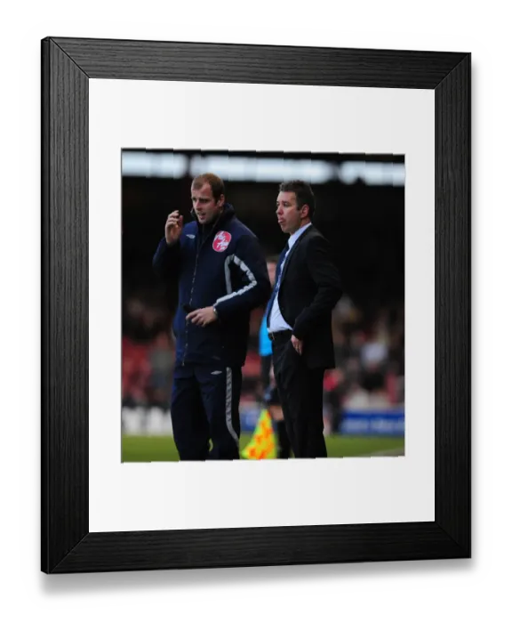 Framed Print : Bristol City vs Preston North End: A Football Showdown (Season 09-10) Framed Print : Bristol City vs Preston North End: A Football Showdown (Season 09-10)