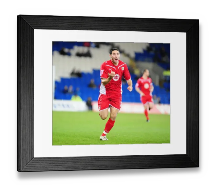 Framed Print : FA Cup Showdown: Cardiff City vs. Bristol City, Season 09-10 Framed Print : FA Cup Showdown: Cardiff City vs. Bristol City, Season 09-10