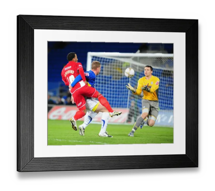 Framed Print : FA Cup Showdown: Cardiff City vs. Bristol City, Season 09-10 Framed Print : FA Cup Showdown: Cardiff City vs. Bristol City, Season 09-10
