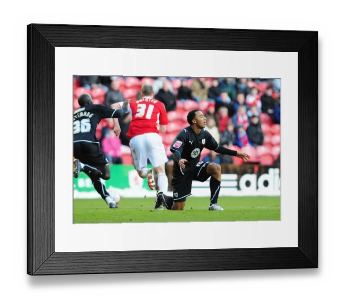 Framed Print : The Clash of Titans: Middlesbrough vs. Bristol City (Season 09-10)