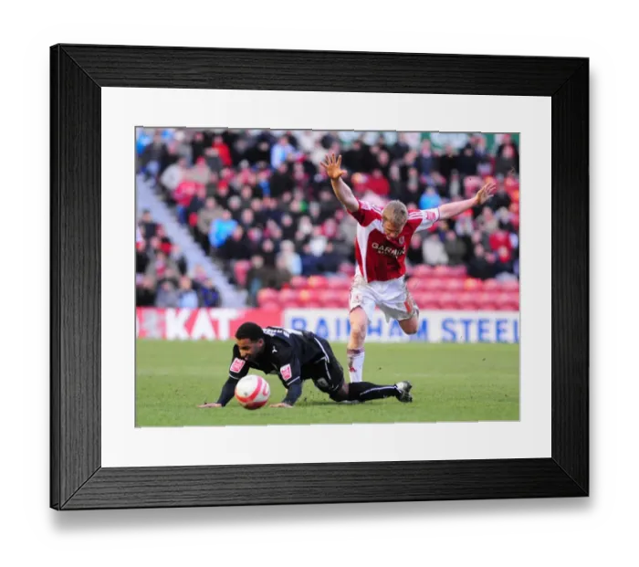 Framed Print : Bristol City vs. Middlesbrough: A Football Rivalry - Season 09-10 Framed Print : Bristol City vs. Middlesbrough: A Football Rivalry - Season 09-10