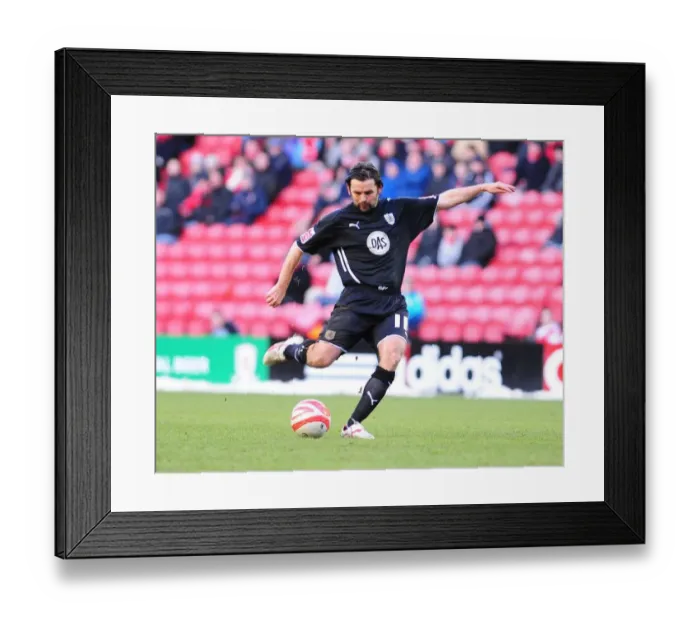 Framed Print : The Clash of Titans: Middlesbrough vs. Bristol City (Season 09-10)