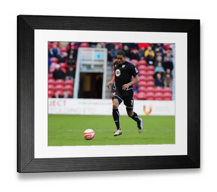 Framed Print : Bristol City vs. Middlesbrough: A Football Rivalry - Season 09-10