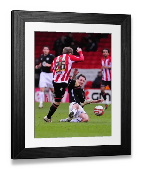 Framed Print : Bristol City First Team: Season 09-10: Sheffield United V Bristol City Framed Print : Bristol City First Team: Season 09-10: Sheffield United V Bristol City
