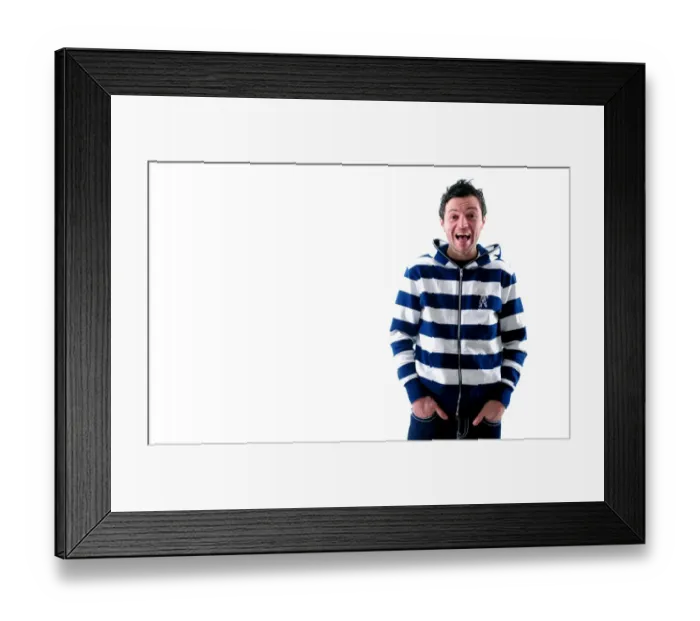 Framed Print : Ivan Sproule: Unyielding Determination in Bristol City Football Club's 09-10 Season Framed Print : Ivan Sproule: Unyielding Determination in Bristol City Football Club's 09-10 Season
