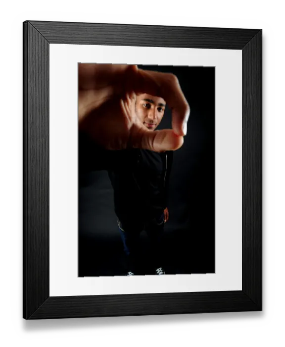 Framed Print : Nicky Maynard: A Symbol of Determination in Bristol City Football Club's 09-10 Season