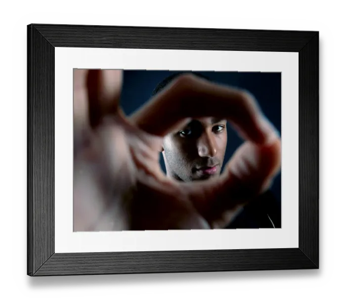 Framed Print : Nicky Maynard: A Beacon of Determination in Bristol City's 09-10 Season Framed Print : Nicky Maynard: A Beacon of Determination in Bristol City's 09-10 Season