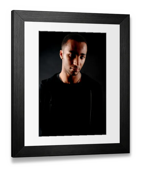 Framed Print : Nicky Maynard: Star Striker of Bristol City FC, Portraits 09-10