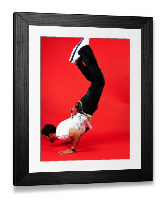Framed Print : Powerful Portrait: Liam Fontaine (Bristol City FC, 2009-10) Framed Print : Powerful Portrait: Liam Fontaine (Bristol City FC, 2009-10)