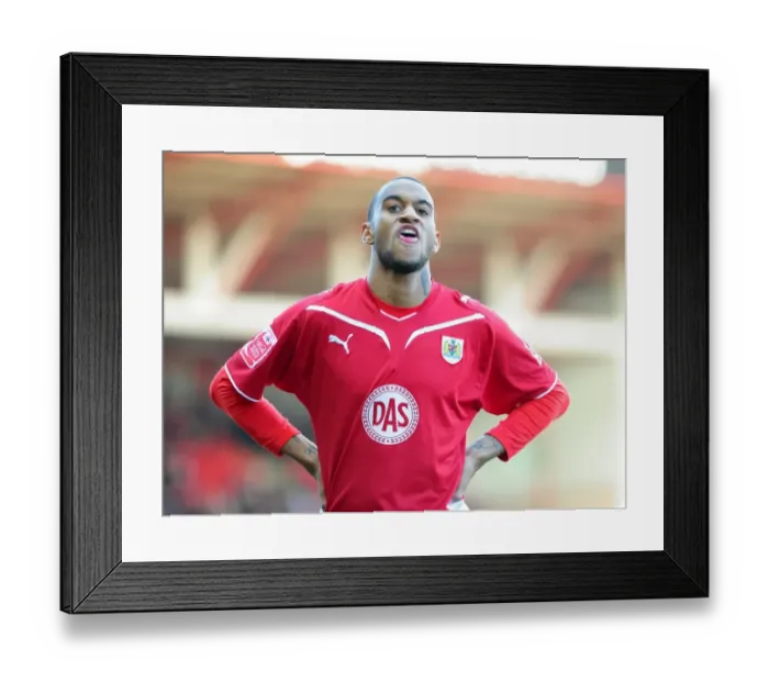 Framed Print : Bristol City vs. West Bromwich Albion: A Football Rivalry - Season 09-10 Framed Print : Bristol City vs. West Bromwich Albion: A Football Rivalry - Season 09-10
