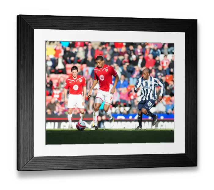 Framed Print : Bristol City First Team: Season 09-10: Bristol City V West Bromwich Albion Framed Print : Bristol City First Team: Season 09-10: Bristol City V West Bromwich Albion