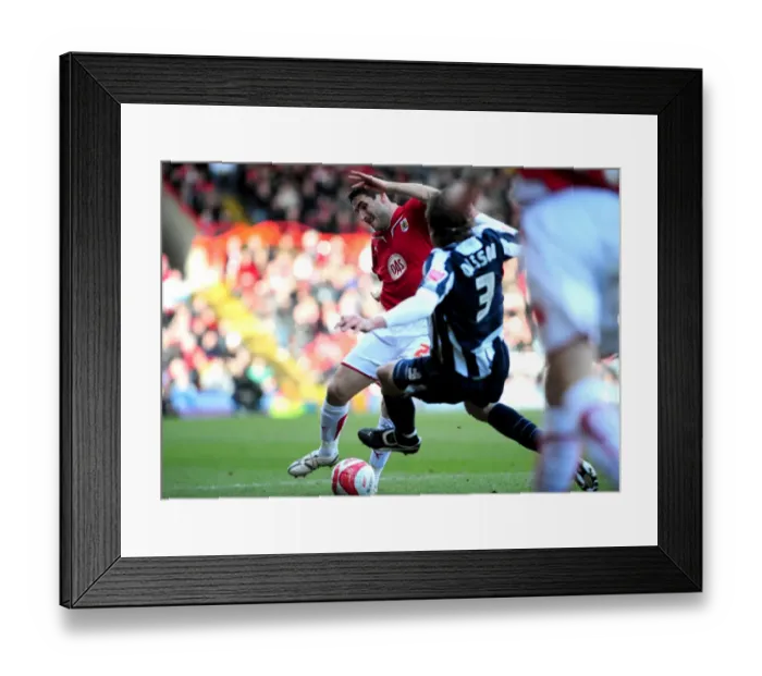Framed Print : Bristol City vs. West Bromwich Albion: A Football Rivalry - Season 09-10 Framed Print : Bristol City vs. West Bromwich Albion: A Football Rivalry - Season 09-10
