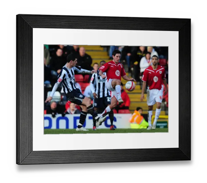 Framed Print : Bristol City's Lee Johnson Takes Control: A Pivotal Moment in the 2010 Championship Clash vs. West Bromwich Albion Framed Print : Bristol City's Lee Johnson Takes Control: A Pivotal Moment in the 2010 Championship Clash vs. West Bromwich Albion