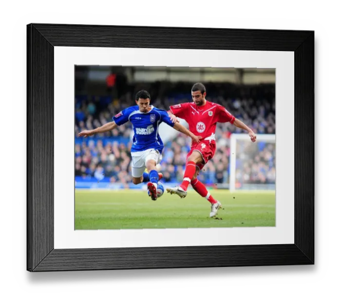 Framed Print : Bristol City vs Ipswich Town: Intense Moment between Liam Fontaine and Carlos Edwards Framed Print : Bristol City vs Ipswich Town: Intense Moment between Liam Fontaine and Carlos Edwards