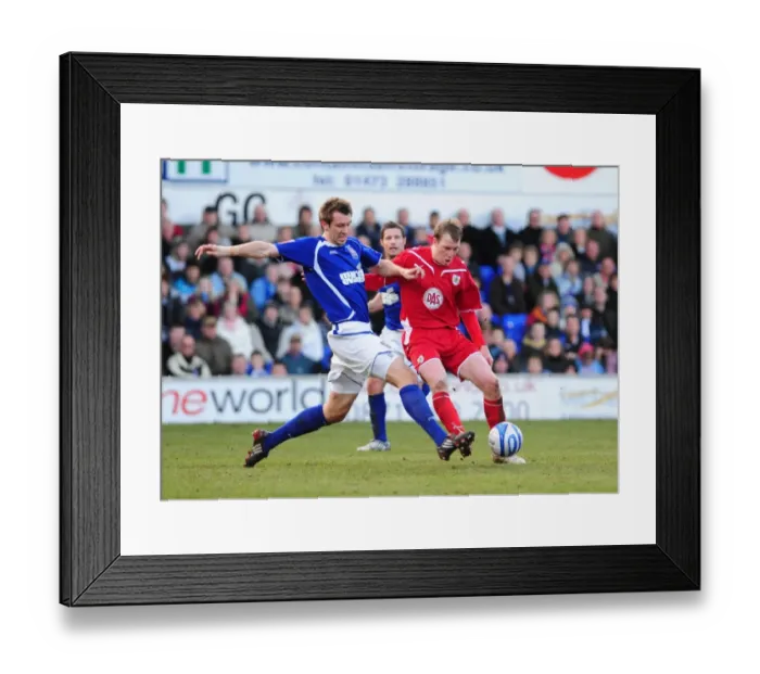 Framed Print : Clash of Titans: Ipswich Town vs. Bristol City (Season 09-10) Framed Print : Clash of Titans: Ipswich Town vs. Bristol City (Season 09-10)