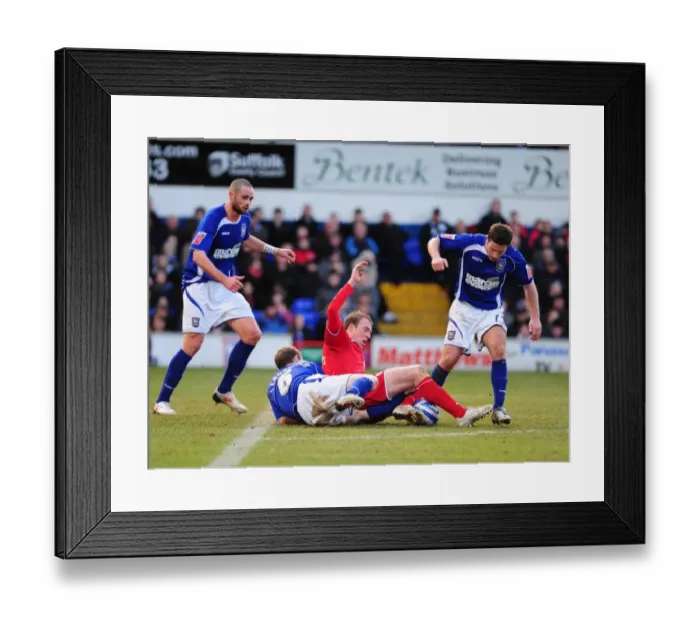 Framed Print : Clash of Titans: Ipswich Town vs. Bristol City (Season 09-10)