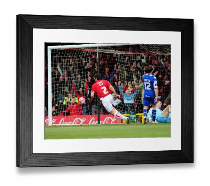 Framed Print : Bradley Orr's Game-Winning Goal: Bristol City vs. Doncaster Rovers