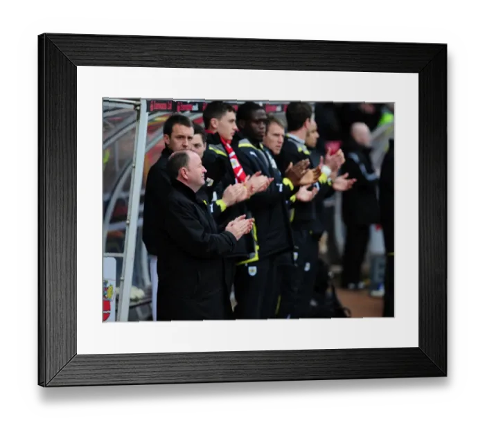 Framed Print : Minutes applause for Keith Alexander Framed Print : Minutes applause for Keith Alexander