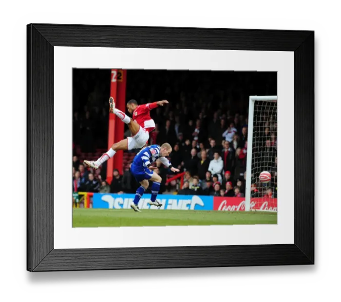 Framed Print : Danny Haynes flicks the ball on Framed Print : Danny Haynes flicks the ball on