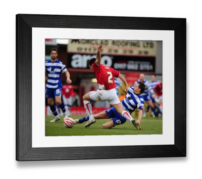 Framed Print : Bradley Orr and James Hayter: A Moment of Determination at Bristol City vs Doncaster Rovers Framed Print : Bradley Orr and James Hayter: A Moment of Determination at Bristol City vs Doncaster Rovers