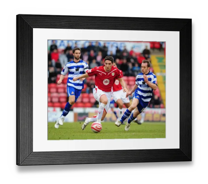 Framed Print : Determination and Teamwork: A Pivotal Moment between Bradley Orr and James Hayter at Bristol City vs Doncaster Rovers