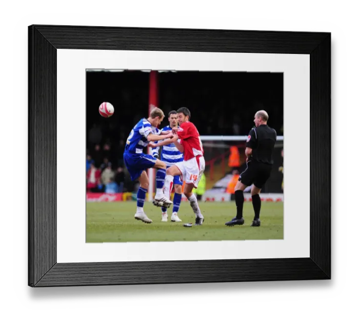 Framed Print : Cole Skuse battles with Dean Shiels