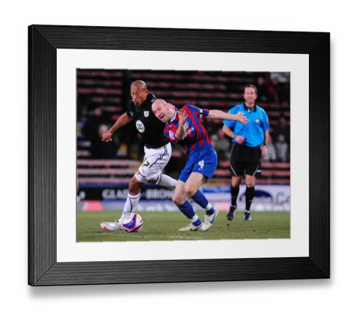 Framed Print : Chris Iwelumo vs Shaun Derry: Battle for Supremacy in the Championship Clash between Crystal Palace and Bristol City - 09 / 03 / 2010 Framed Print : Chris Iwelumo vs Shaun Derry: Battle for Supremacy in the Championship Clash between Crystal Palace and Bristol City - 09 / 03 / 2010