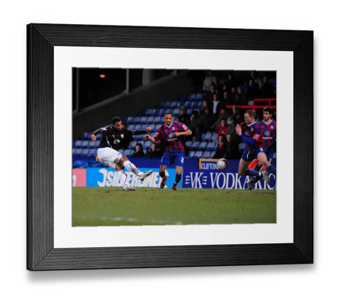 Framed Print : Blocked Shot: Nicky Maynard Thwarts Crystal Palace's Defense in Bristol City's Championship Clash
