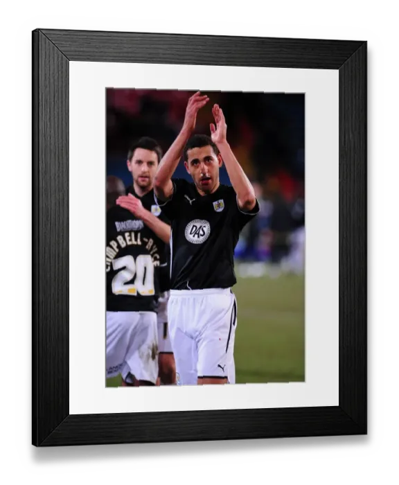 Framed Print : Bristol City's Lewin Nyatanga at Crystal Palace Championship Clash, Selhurst Park Stadium - March 9, 2010