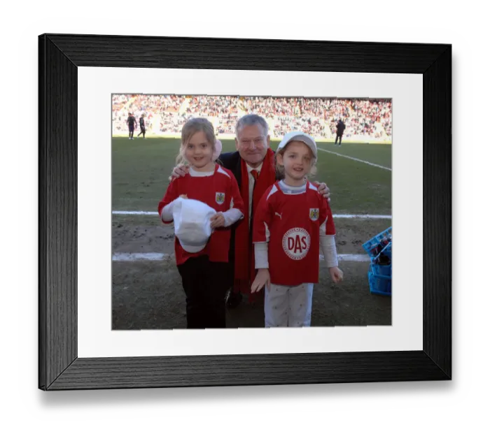 Framed Print : Bristol City vs. West Bromwich Albion: A Football Rivalry - Season 09-10 Framed Print : Bristol City vs. West Bromwich Albion: A Football Rivalry - Season 09-10