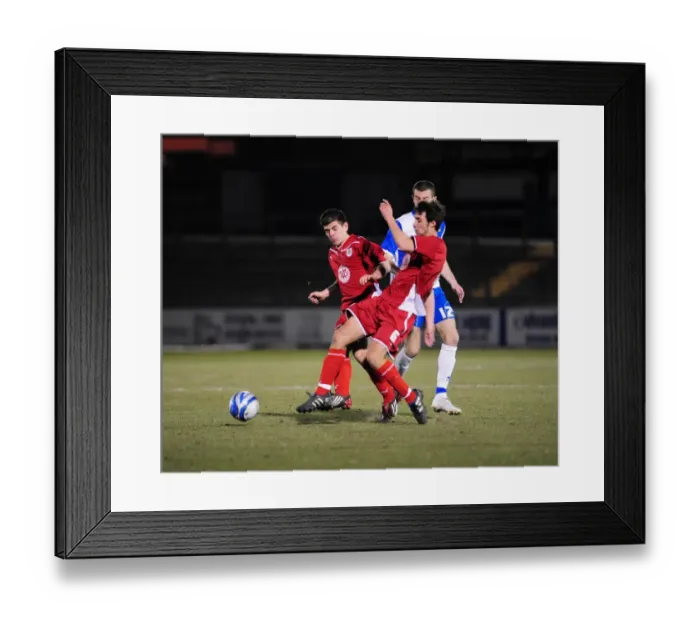 Framed Print : Bristol Derby: Season 09-10 - Bristol City vs. Bristol Rovers Framed Print : Bristol Derby: Season 09-10 - Bristol City vs. Bristol Rovers