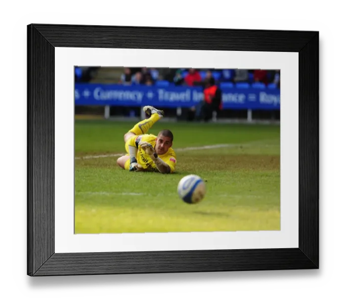 Framed Print : March Madness: Federici Saves the Day - Reading vs. Bristol City, Championship 2010 Framed Print : March Madness: Federici Saves the Day - Reading vs. Bristol City, Championship 2010
